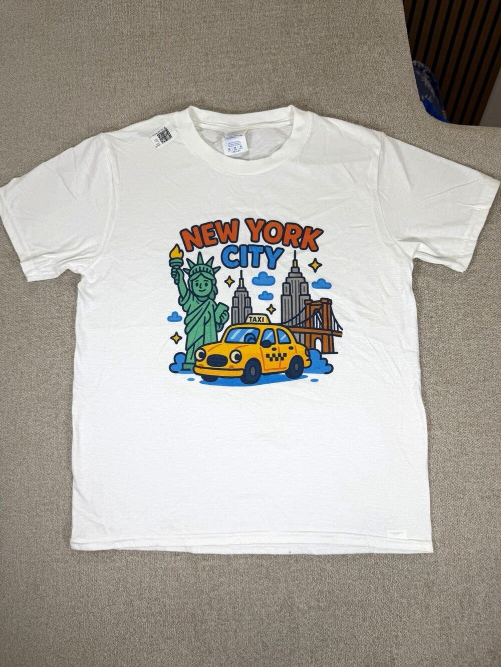 Port & Company Fan Favorite NYC Statue of Liberty White Cotton Crew Tee M